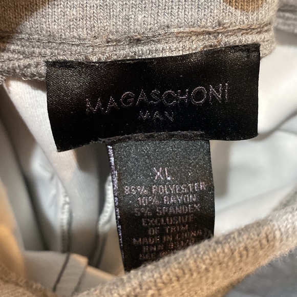 EUC Mens Gray Magaschoni Joggers🔥 - Picture 2 of 3